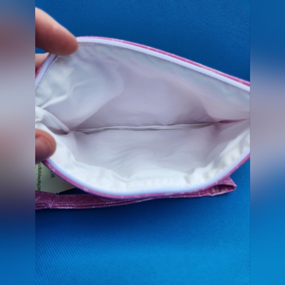 Vanilla Monkey Wristlet - Picture 2 of 3